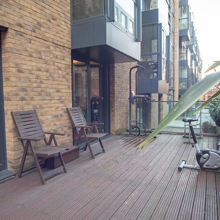 Spacious 1 Bed Apartment With Workspace, Coffee & Free Secure Parking Birmingham Esterno foto