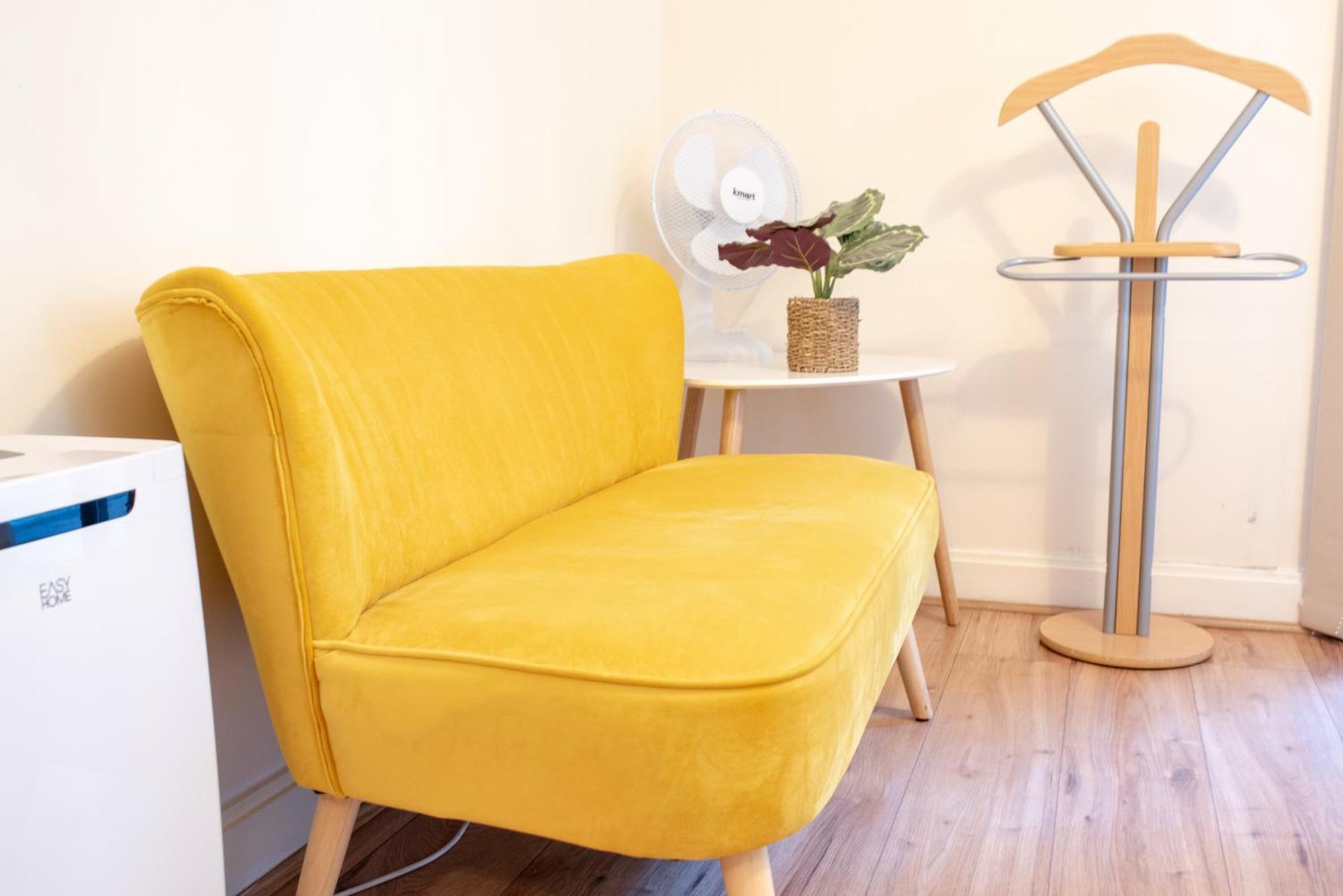 Spacious 1 Bed Apartment With Workspace, Coffee & Free Secure Parking Birmingham Esterno foto